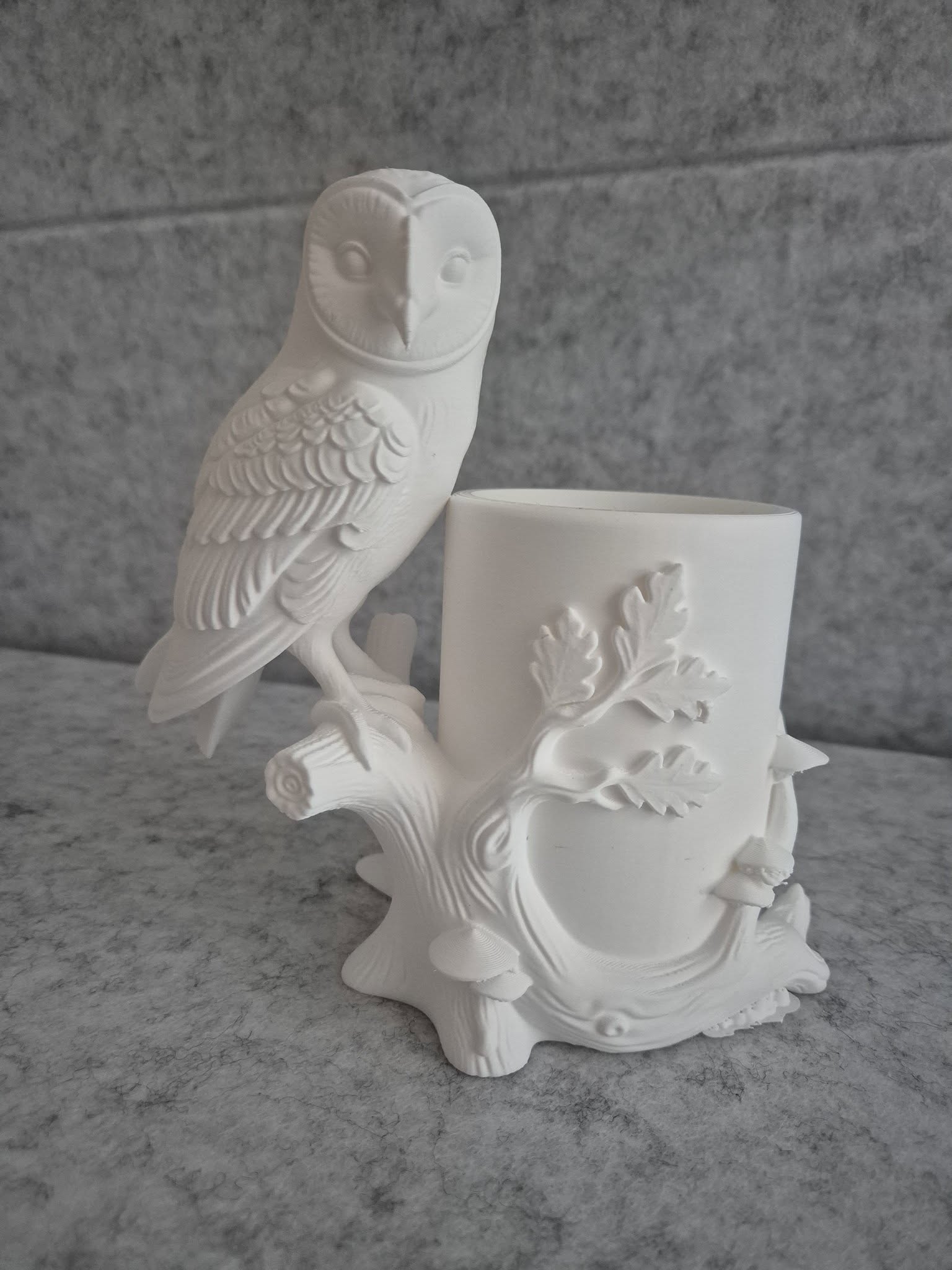 Owl-shaped planter pot